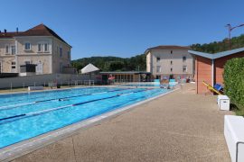 Piscine d' Eyzin-Pinet